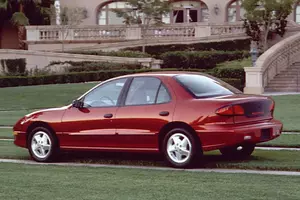 pontiac pontiac-sunfire-1995-sedan-2002.jpg
